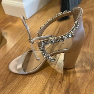 Elegant Beige Heeled Sandals with Rhinestone Detailing